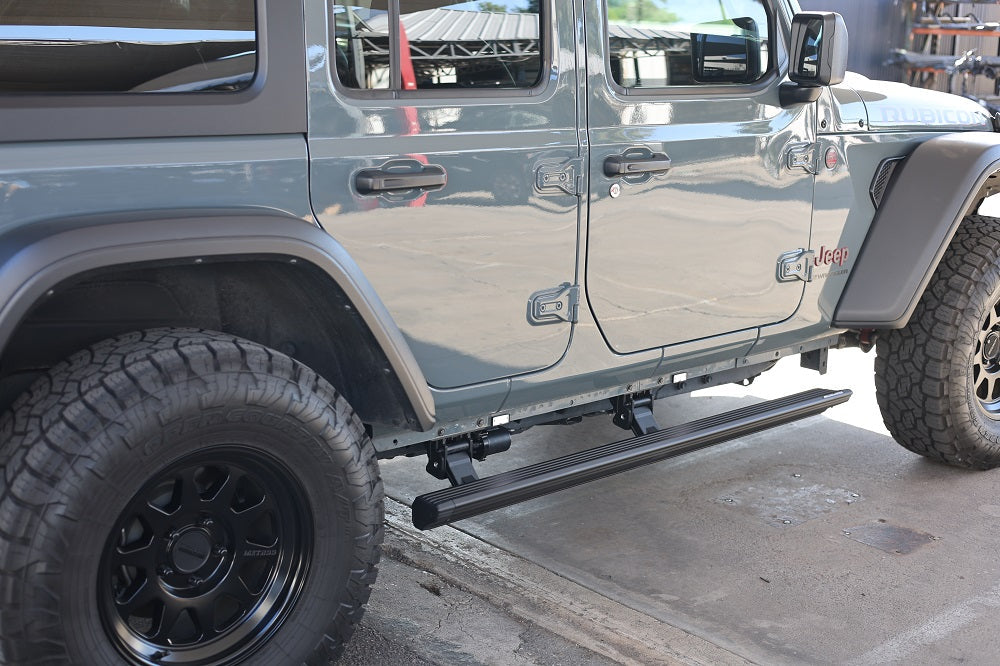 Jeep Wrangler Electric Running Boards: SteelCraft PowerGlide