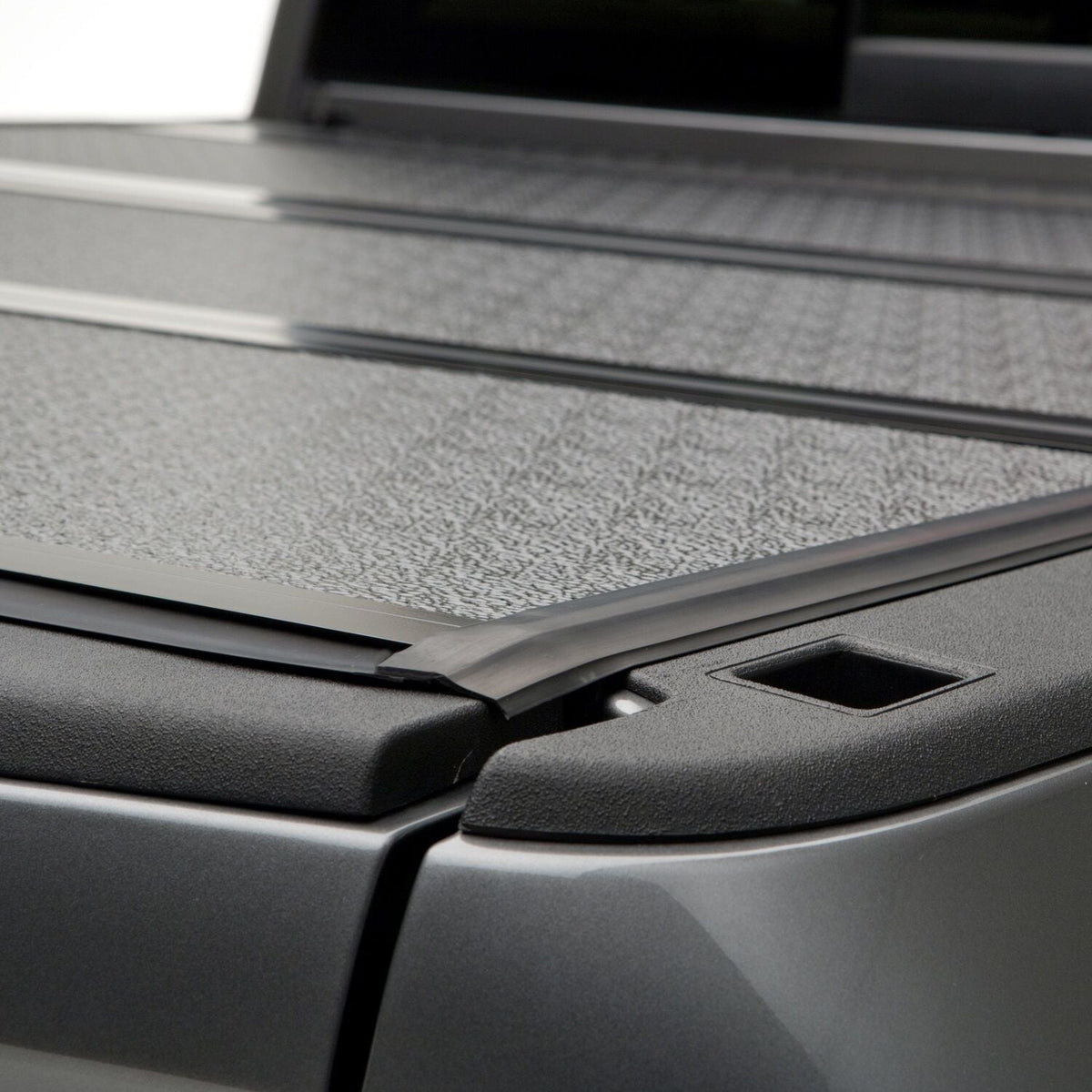 UnderCover hard folding tonneau cover for Silverado / Sierra 6.7 Bed FFS Hard Folding Cover FS14019 - FS14019 - image 12