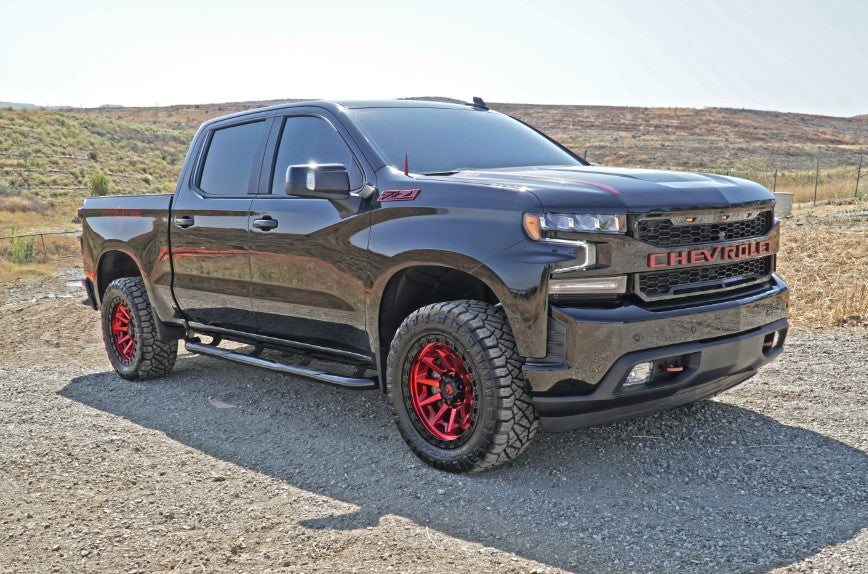 3" Round Black Steps 2019-2025 Chevy Silverado/GMC Sierra Crew Cab 3" Round Black Steps 202280 - 202280