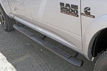 4" Black Steps: 09-18 Ram 1500 / 10-26 Ram 2500/3500 / 19-25 Ram 1500 "Classic" Crew Cab - 40-23300