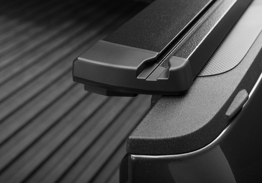 22-C SILVERADO/SIERRA 2500/3500HD 6.9FT RETRAX EQ TONNEAU COVER EQ0484-1 - image 6