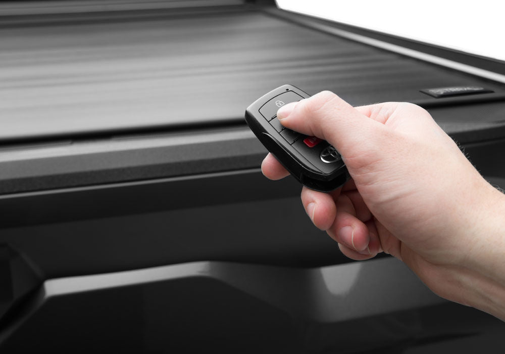 22-C SILVERADO/SIERRA 2500/3500HD 6.9FT RETRAX EQ TONNEAU COVER EQ0484-1 - image 11