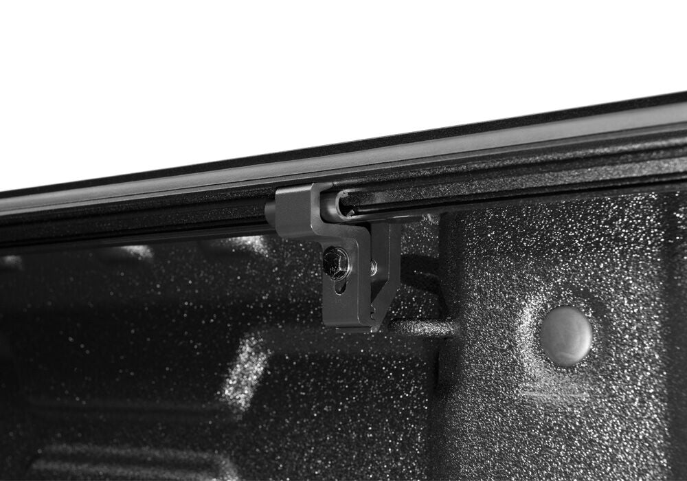 2020-2026 Chevy/GMC 2500HD 8' Bed Hard Folding Cover - image 18