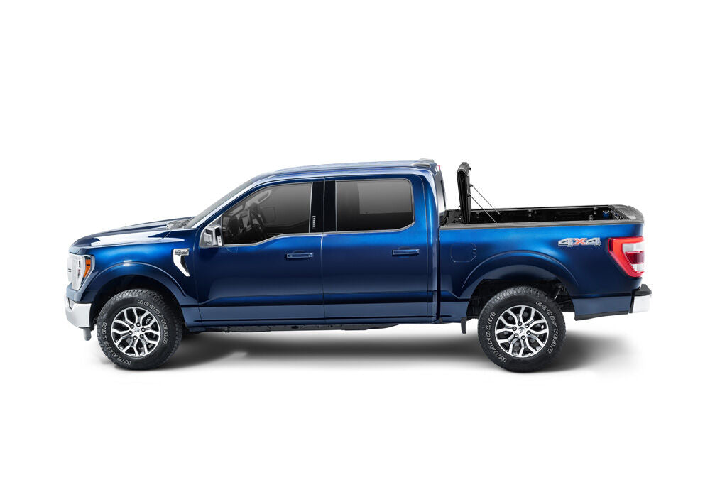 UnderCover hard folding tonneau cover for Ford F-150 5.6ft Bed FFS Hard Folding Cover FS24029 - FS24029 - image 11