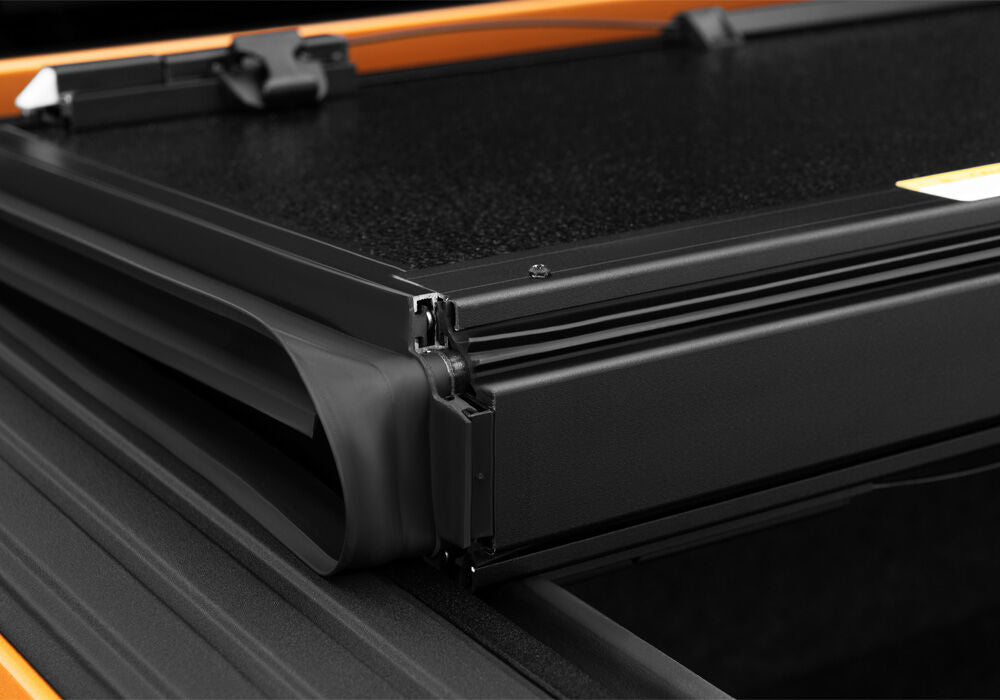 UnderCover hard folding tonneau cover for FFS Ford Ranger Double Cab 5' Bed FS24022 - FS24022 - image 11