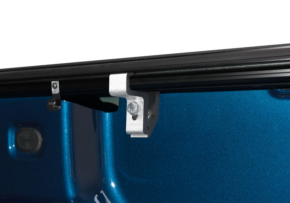 UnderCover hard folding tonneau cover for Silverado / Sierra 6.7 Bed FFS Hard Folding Cover FS14019 - FS14019 - image 8