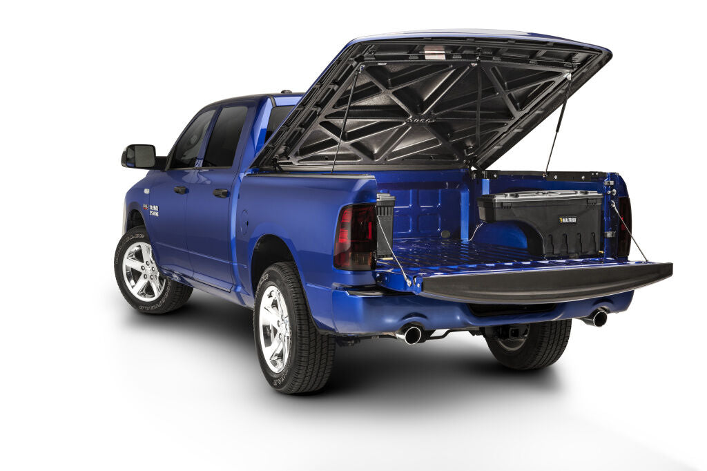 20-C SILVERADO/SIERRA 2500/3500 UNDERCOVER SWING CASE PASSENGERS SIDE BLACK SMOOTH SC105P