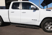 4" Black Steps: 09-18 Ram 1500 / 19-23 Ram 1500 "Classic" Quad Cab