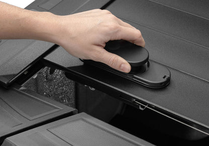 RAM 2500/3500 8FT RETRAXPRO MX RETRACTABLE TONNEAU COVER - image 3